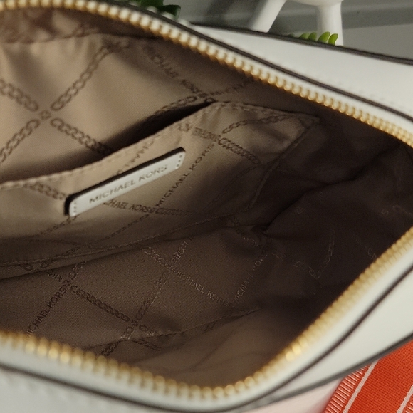 MK Michael Kors Crossbody Bag Camera Bag – Red (Coral) & White - Picture 4 of 16